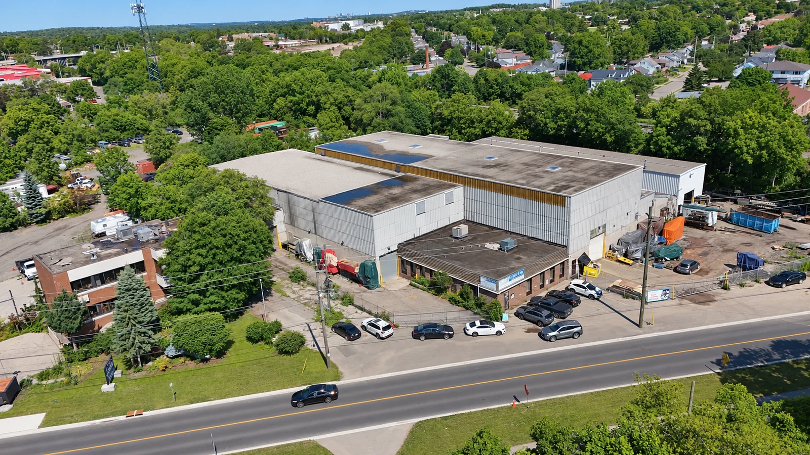Aerial view of the Cambridge industrial storage building and surrounding property.